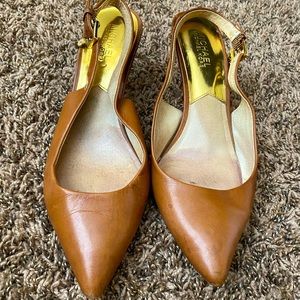 MICHAEL KORS brown pointed toe heels